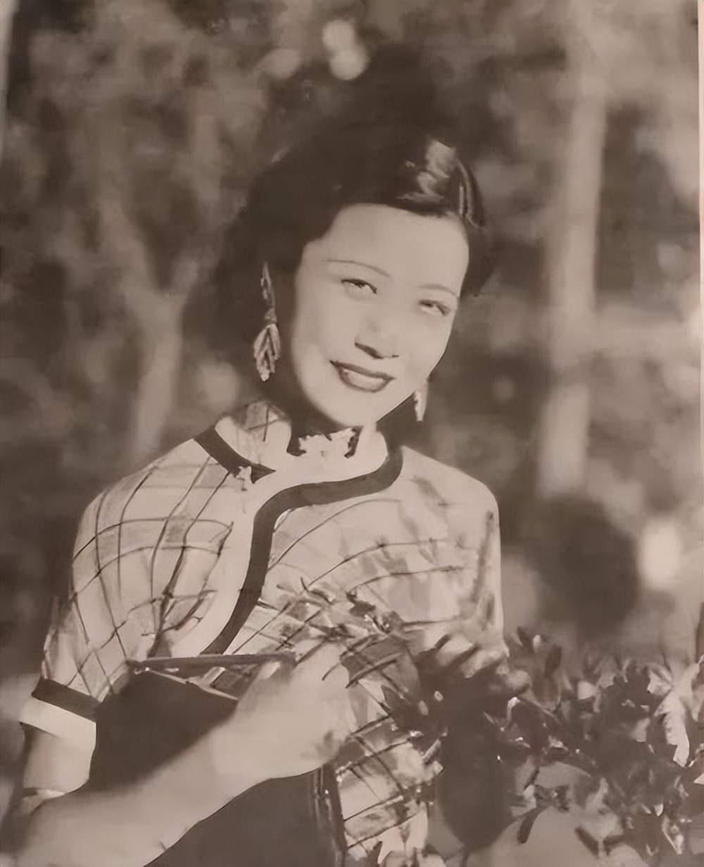 阮玲玉自尽后唐季珊做了什么,阮玲玉自尽之谜完整版