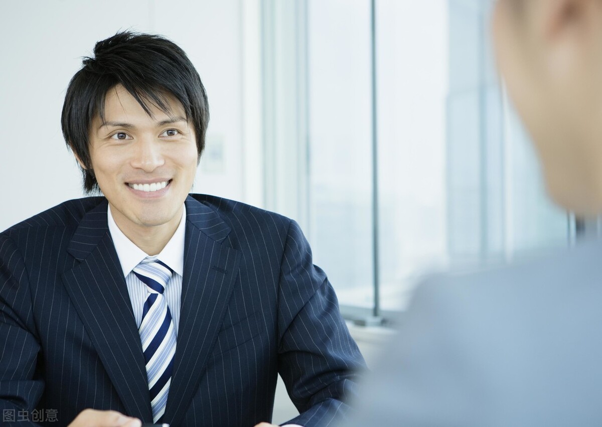 怎样演讲不紧张的小技巧,上台演讲吃什么药可以抑制紧张