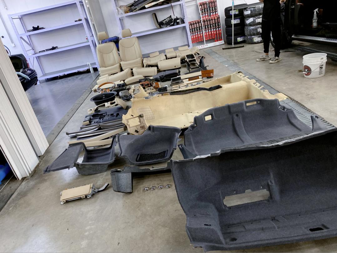 搞了辆“破烂不堪”05年凌志LS430，进厂翻新重造，复活又变新车