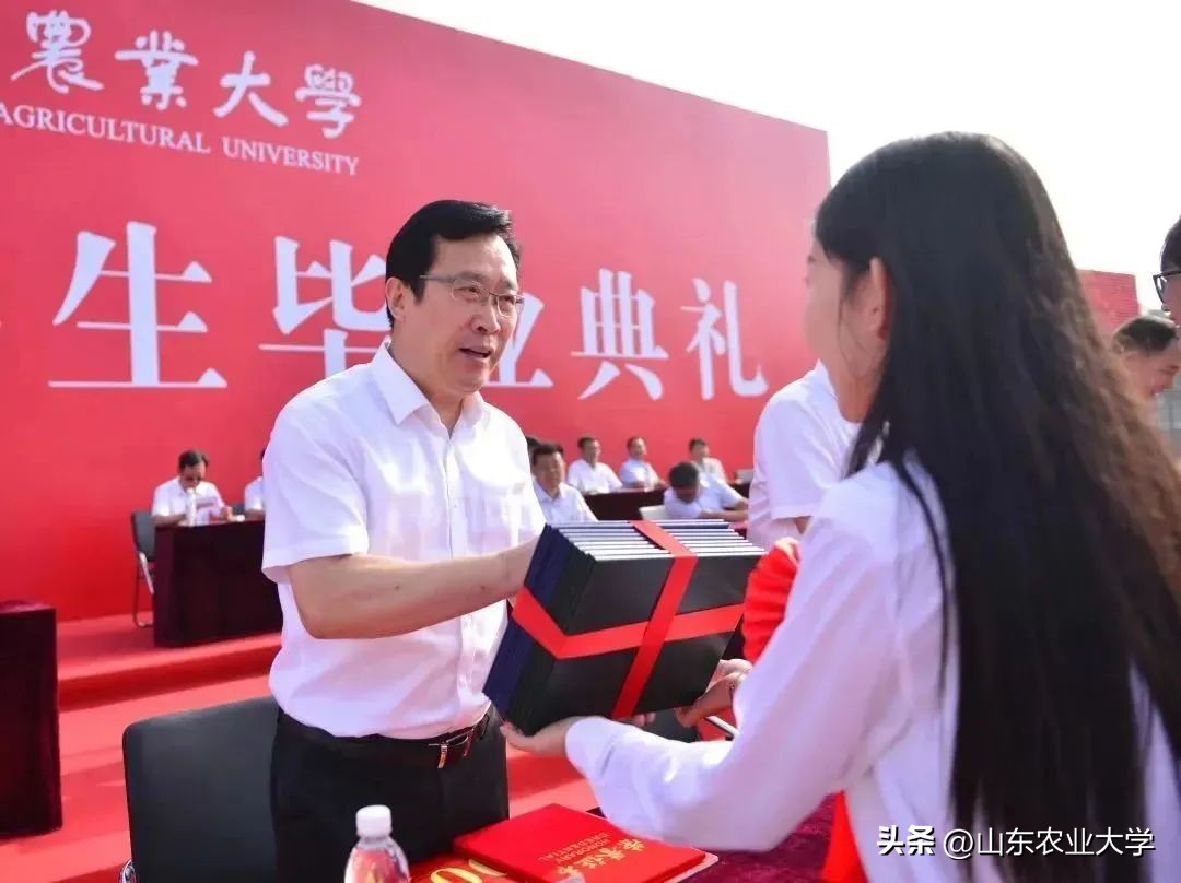 我校2019届本科生毕业典礼,西宁第四高级中学2023毕业典礼