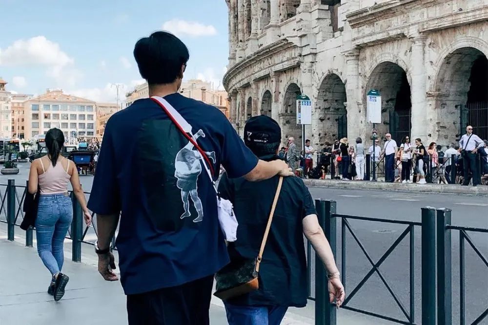 男星被爆,某男星被曝