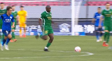 中超搞笑三场比赛视频,中超搞笑事件