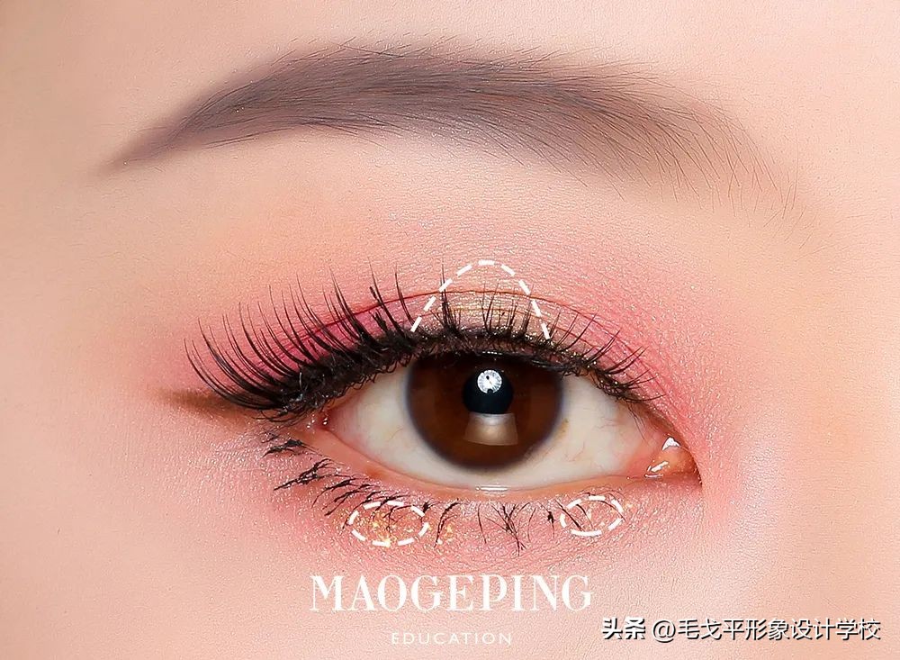 化妆师的冷门化妆技巧,超实用冷门化妆小技巧新手必看