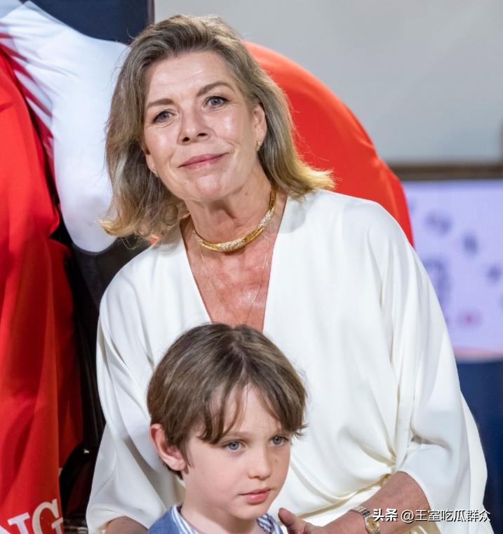 王妃夏琳最新照片,摩纳哥王妃夏琳年轻照