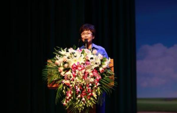 宁辛还在央视吗,主持人宁辛个人简介