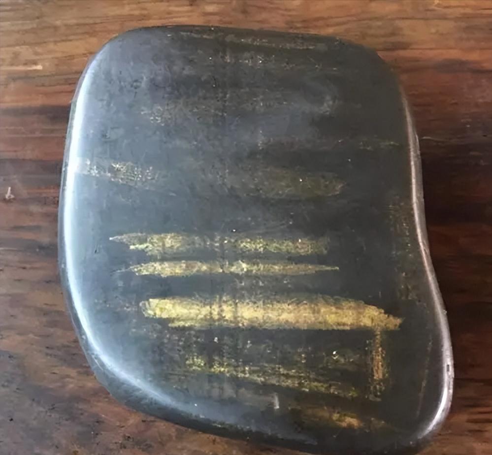 河沟捡熊猫奇石,捡到国宝熊猫奇石