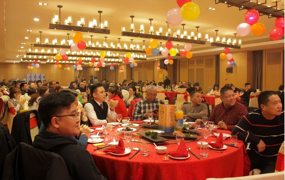 为什么卖酒的会问自己喝还是送人,为什么买酒时不要说送人