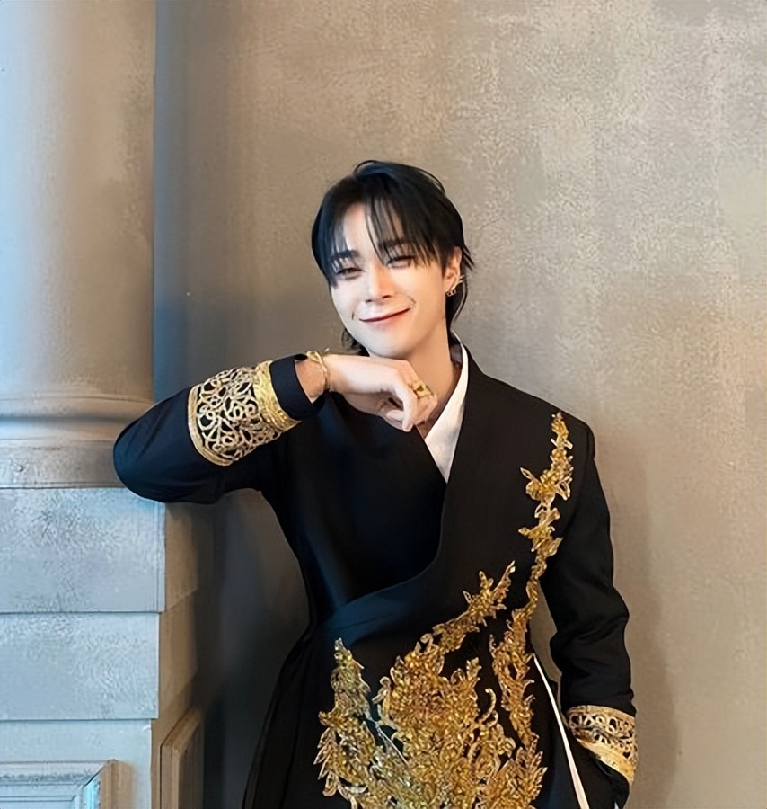 钟铉给粉丝准备惊喜,文彬钟铉粉丝