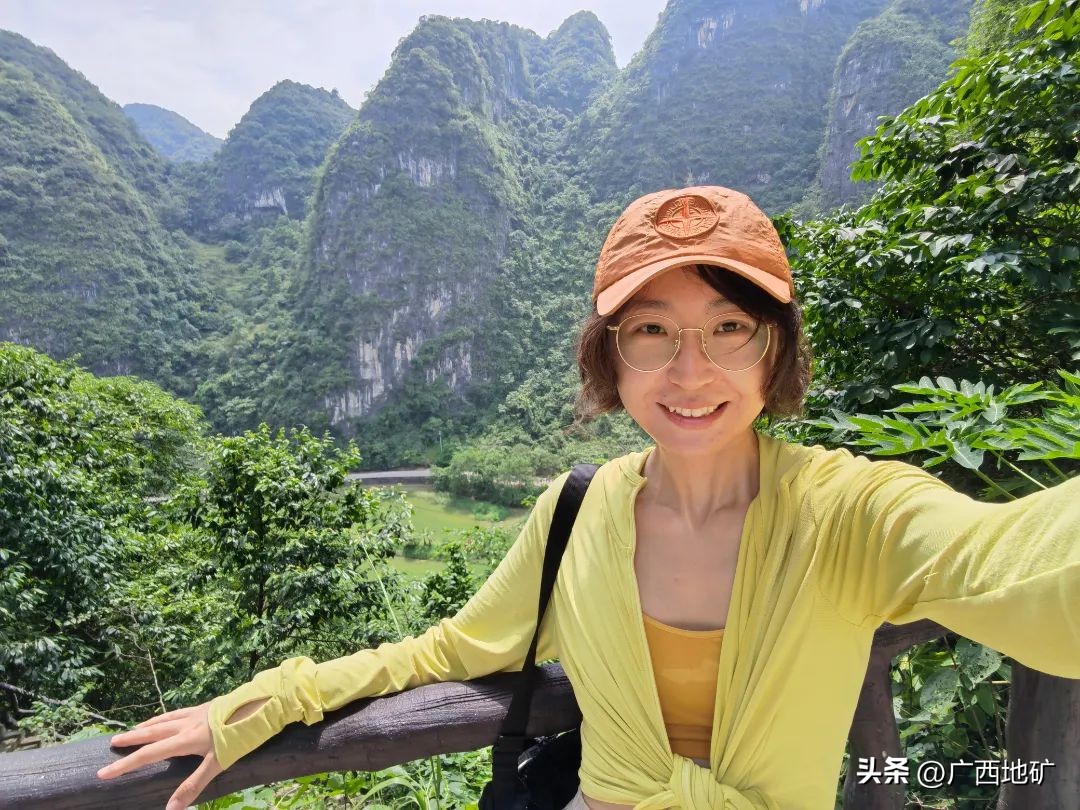 貌美白净的女生从事地质工作是什么样的体验？看看广西桂林这位斯文娇小的美女地质队员的独门绝技