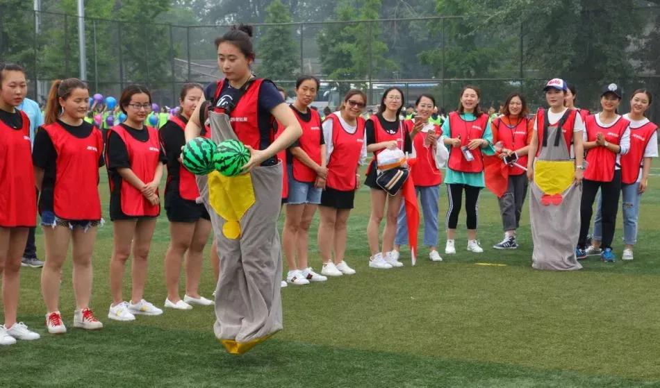 趣玩团建游戏,趣味团建游戏玩法