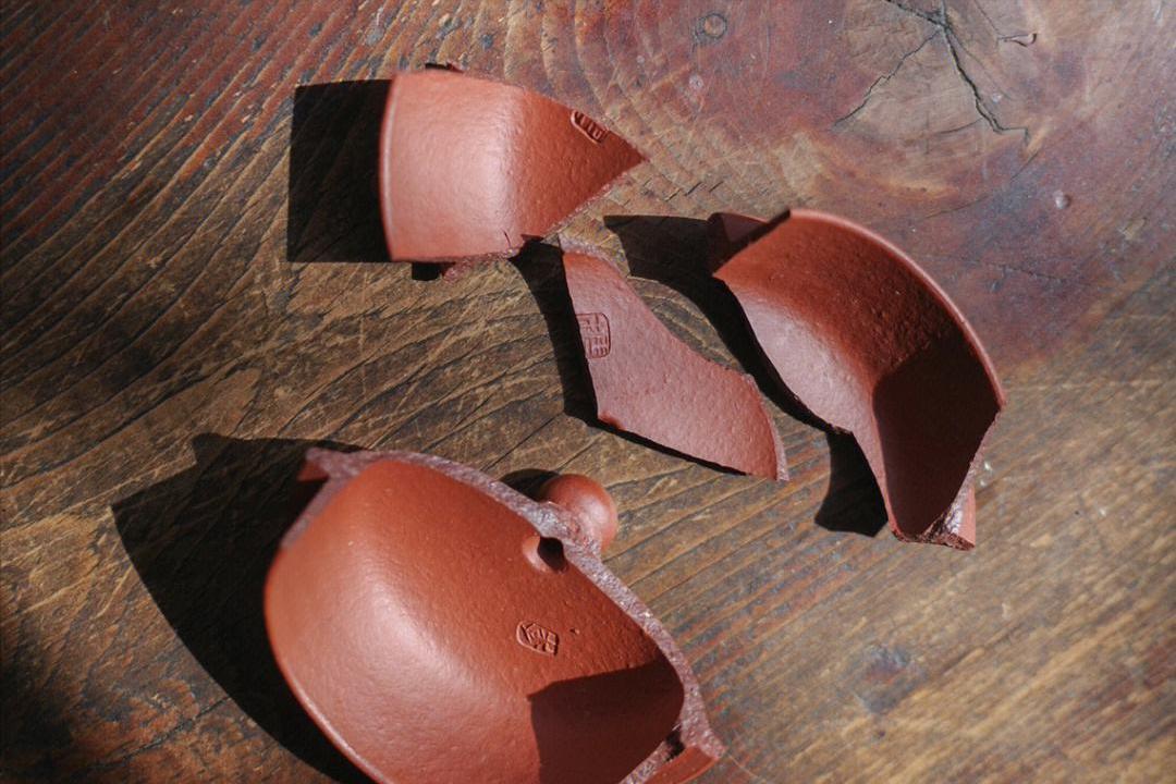 保姆工资低怎么解决,做保姆拖欠了三万的工资