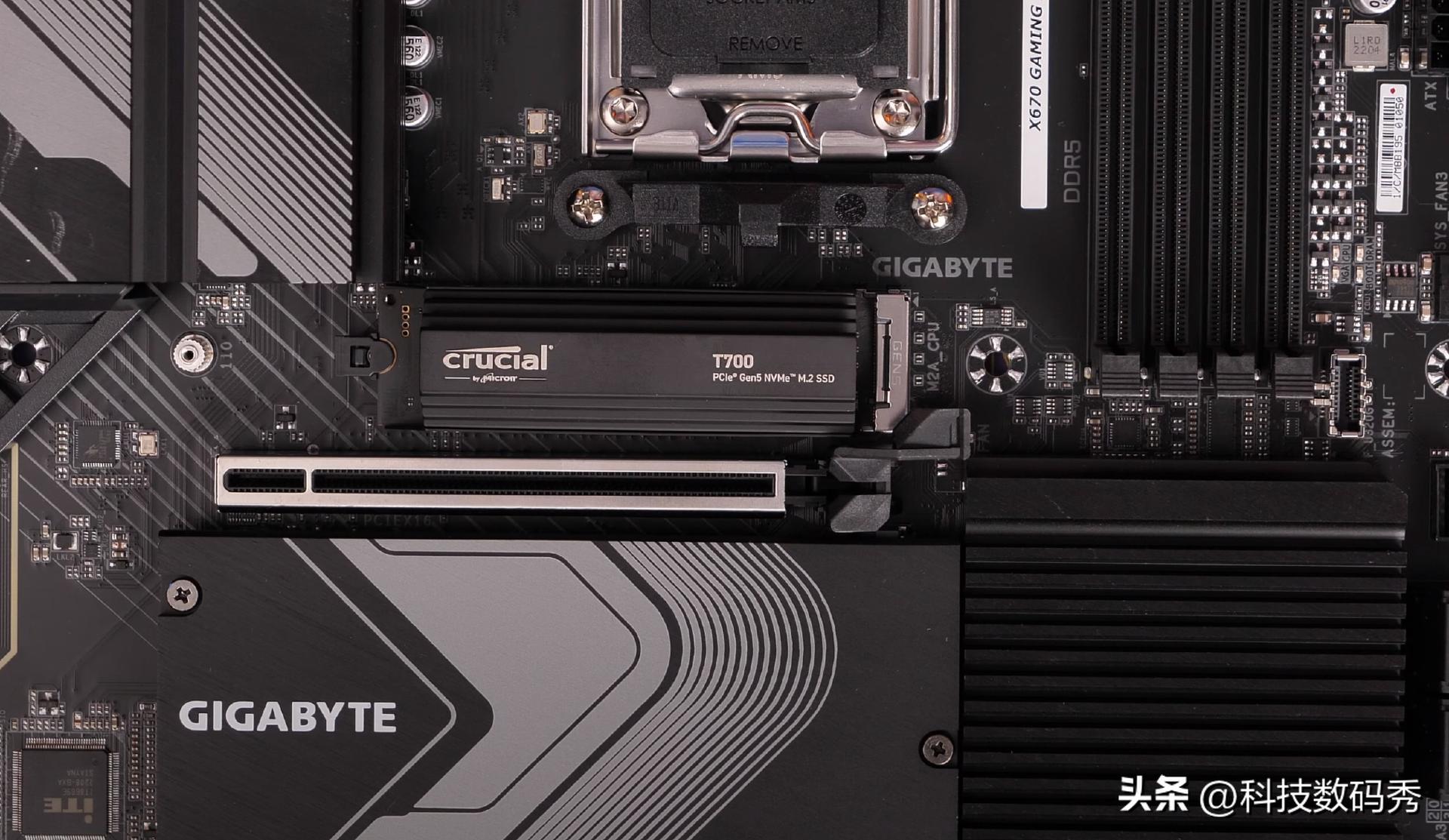 英睿达t700性能测试只有9000多,英睿达t700对比990pro