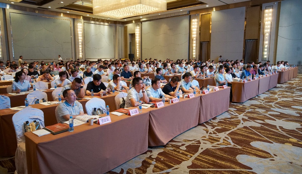 南昌市建筑与市政工程高品质防水革新研讨会成功举行,西牛皮高品质防水助力英雄城建筑行业高质量发展