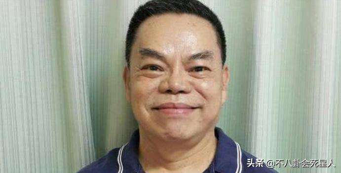 哪个女明星整容脸部变僵硬,整容脸vs自然脸的明星老去