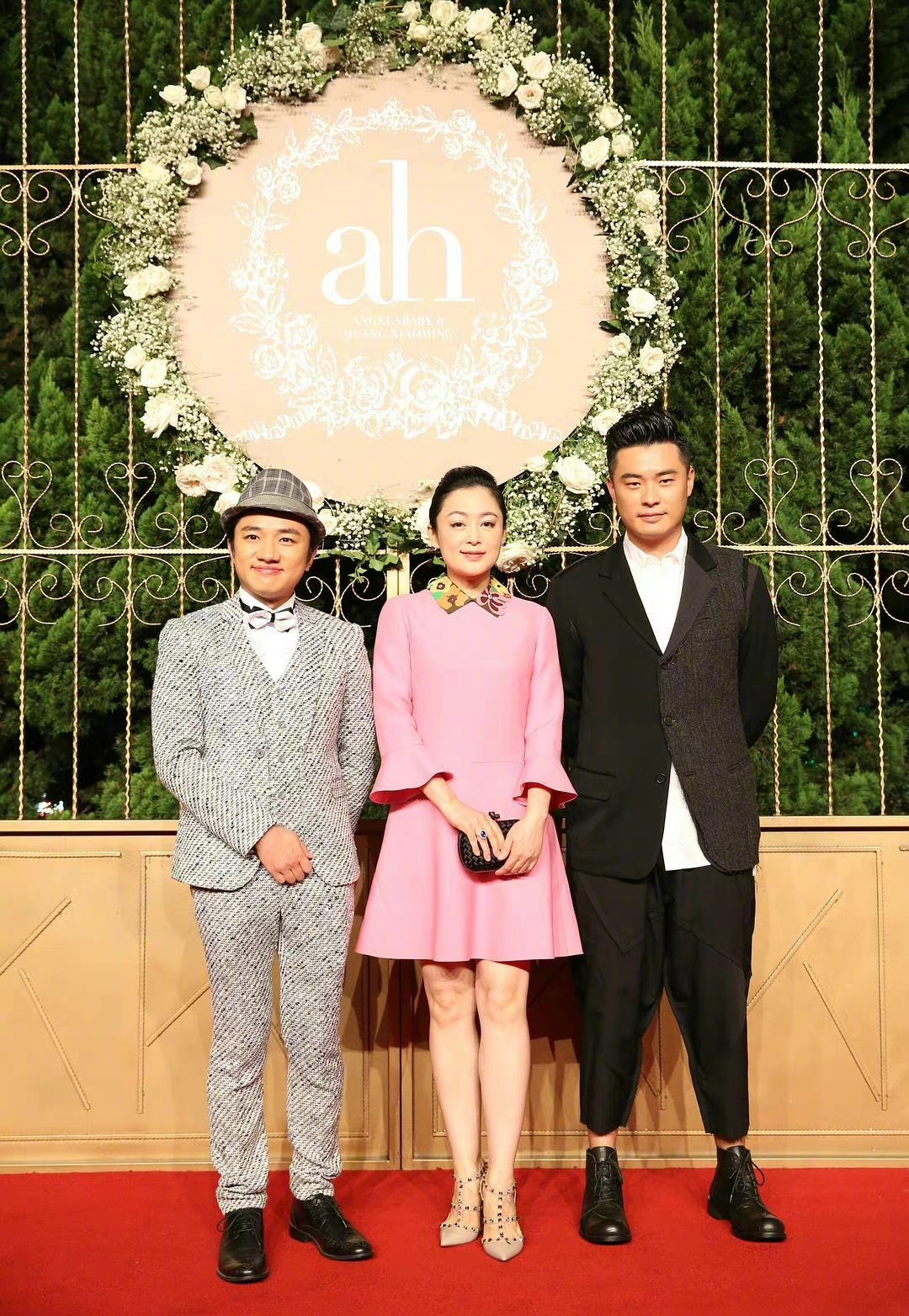 黄晓明Angelababy官宣离婚，回顾当年参加婚礼的嘉宾，物是人非