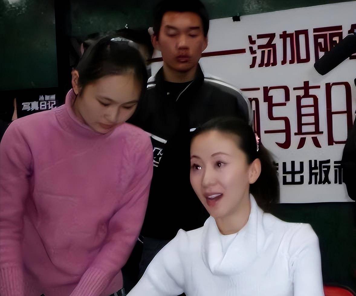 19年后再看汤加丽,为艺术献身成史上第一位人体模特,她做错了