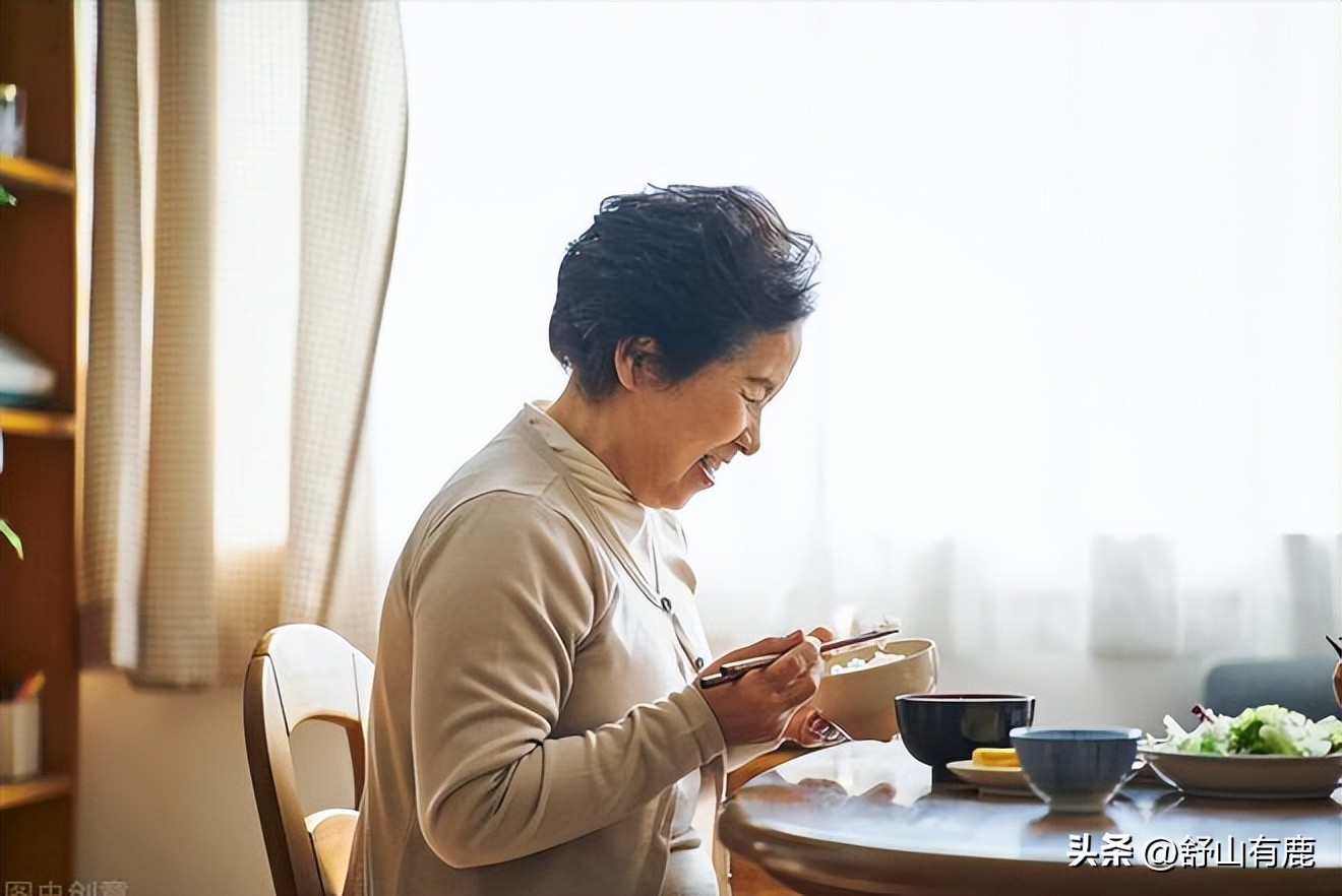 人到老年没有老伴的女人最怕啥,老了没有老伴最怕什么