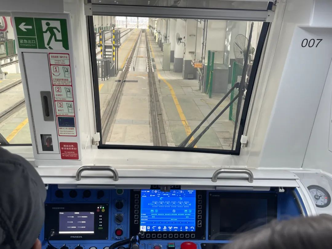 无人驾驶南京道路测试,首次体验无人驾驶地铁的感受