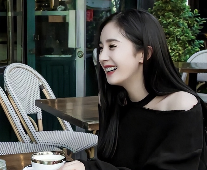 杨幂私下真实人品怎么样,杨幂的真实人品被别人夸赞