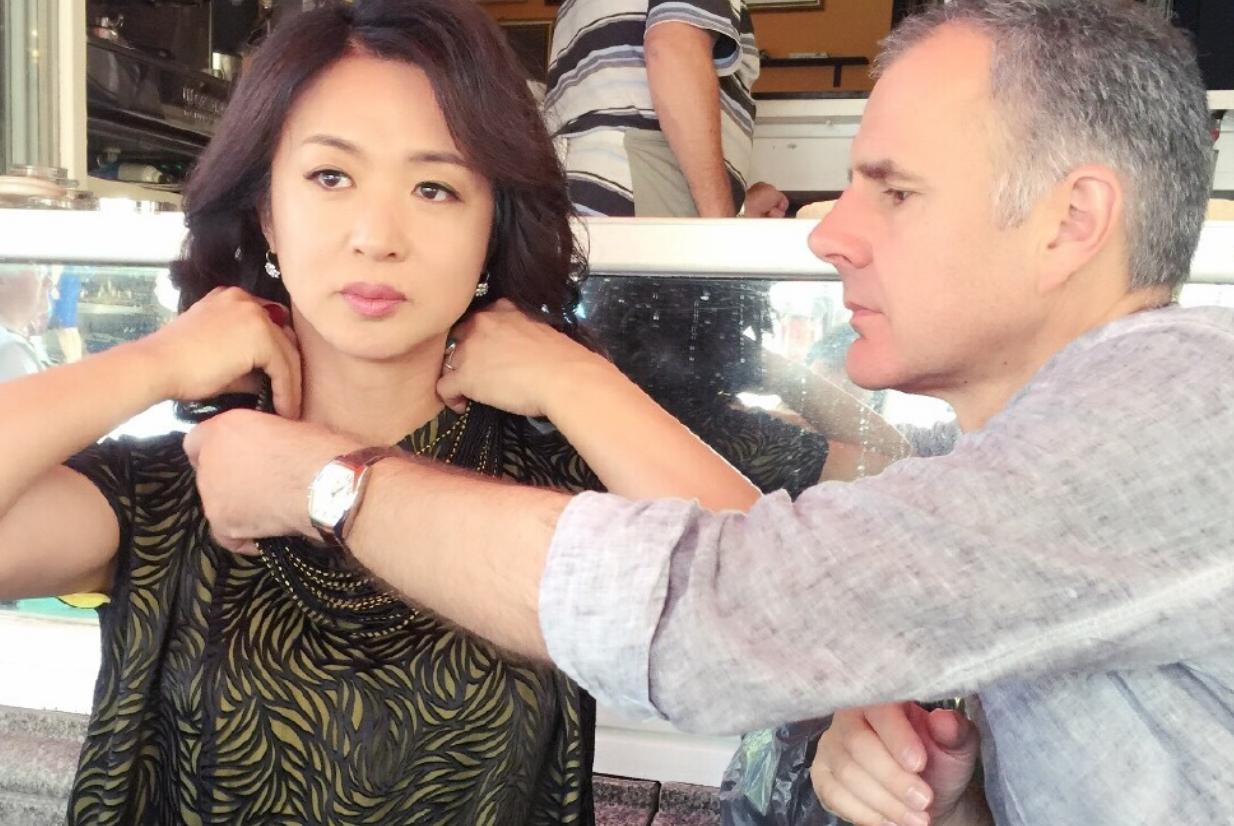 金星说走红毯穿深v,金星吐槽深v抹胸装