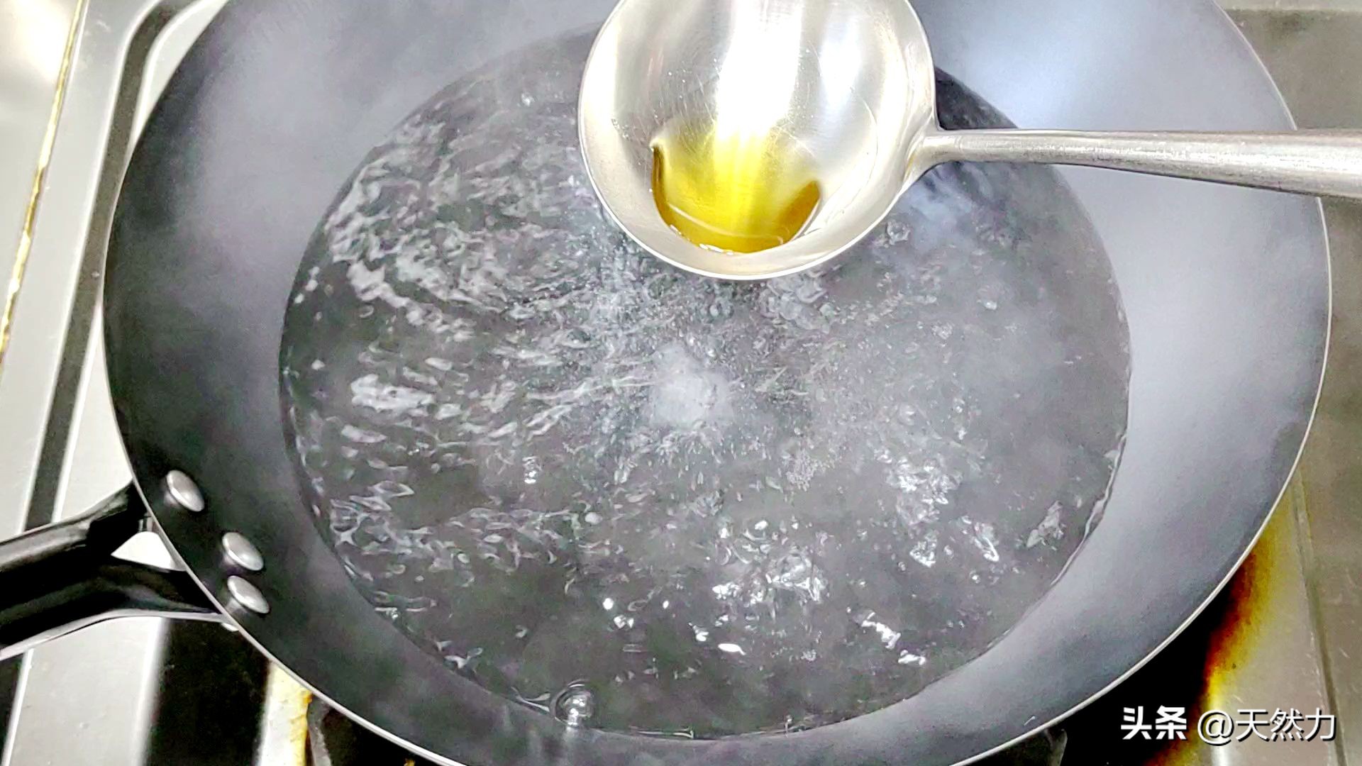 香甜玉米粒的做法小孩最爱吃,甜玉米粒家常做法儿童