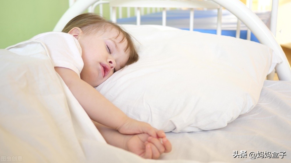 宝宝不爱午睡怎么办啊,宝宝每天要很晚才肯午睡