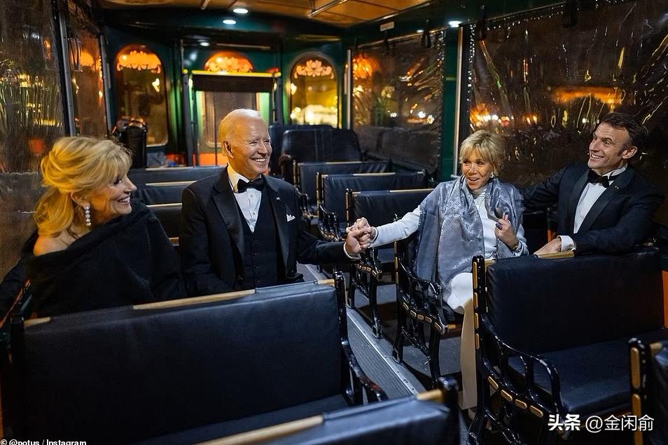 马克龙夫妇携手并肩,马克龙与妻儿出席活动