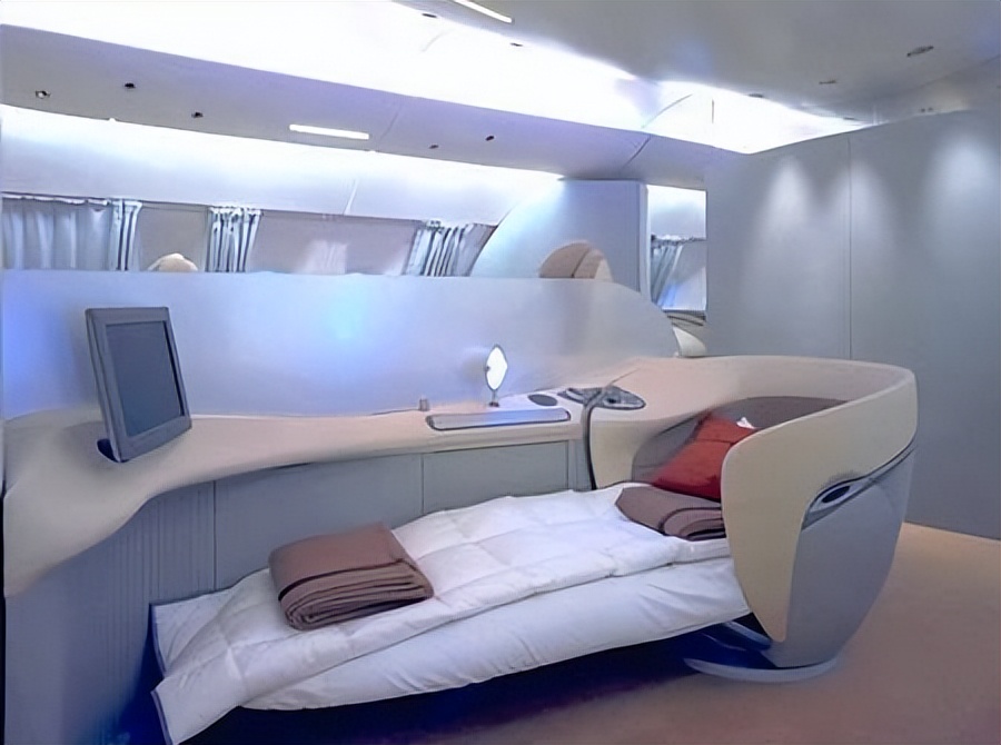 中国退役飞机被送到哪里了,为什么退役的飞机要到美国拆解