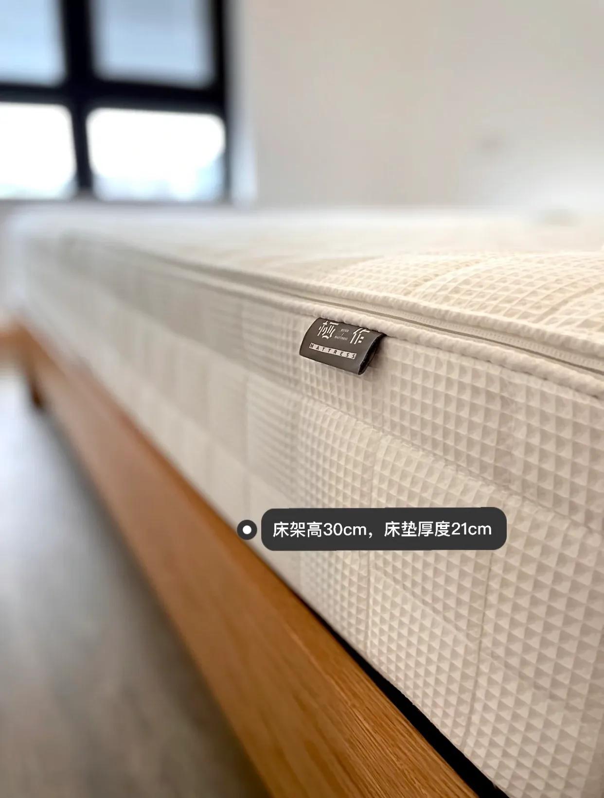 普通床垫和乳胶床垫哪个好,胶床垫和棕榈床垫到底哪个好