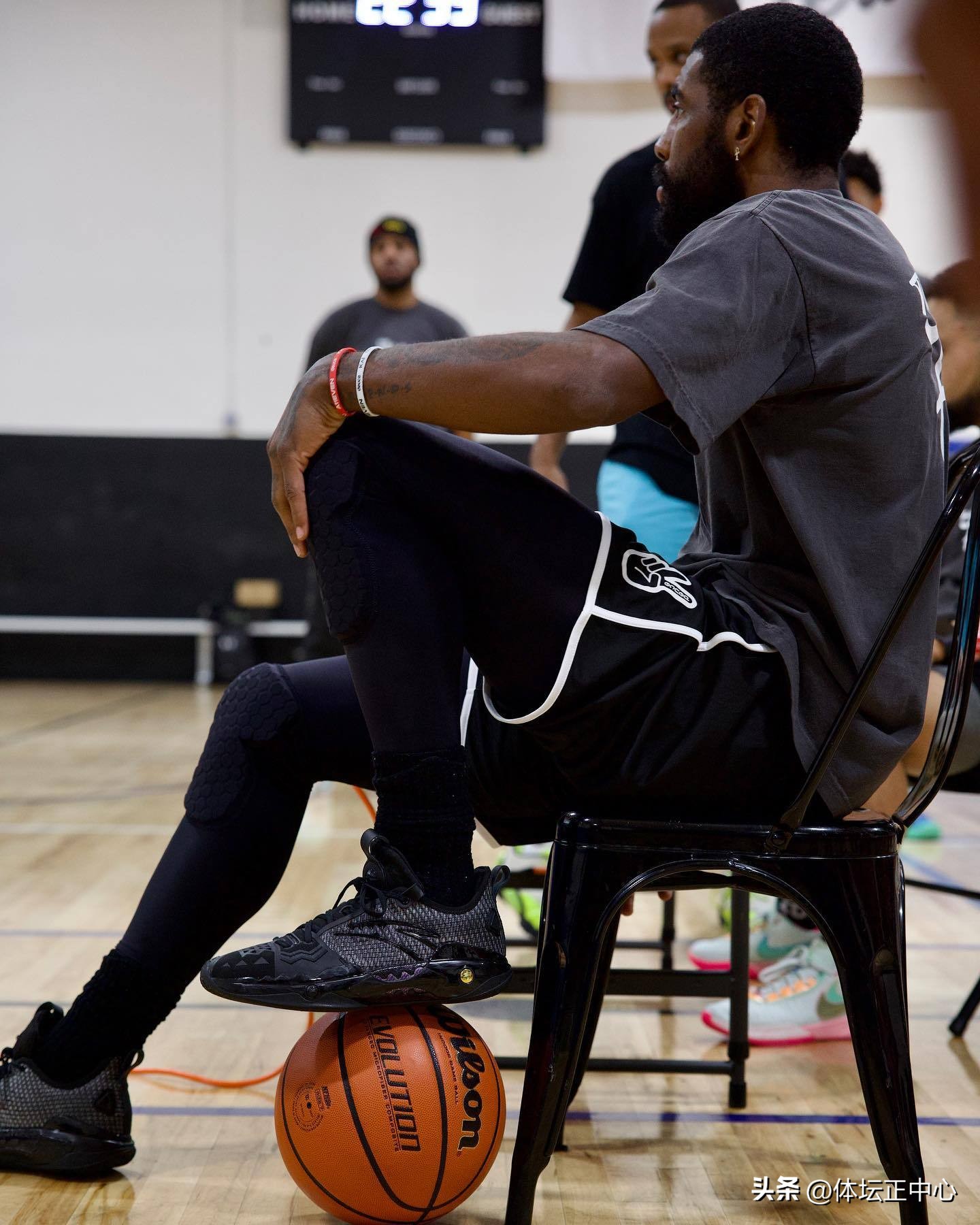 欧文签约安踏中国人反应,安踏狂潮pro欧文