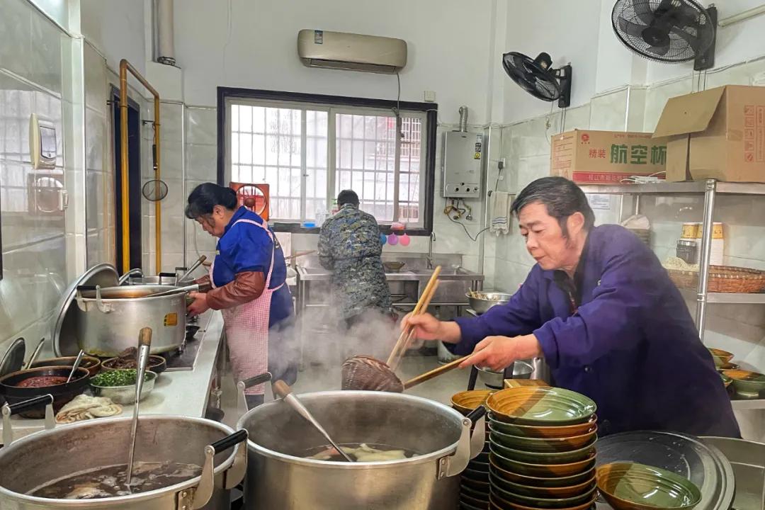 只收现金的蚝烙,只收现金的馄饨店