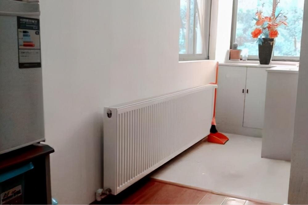 在成都装地暖和暖气片哪个实用,成都暖气片冬天取暖费用