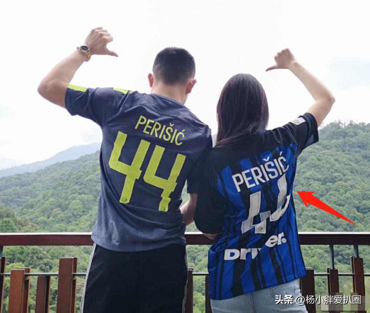 张馨予和老公十指紧扣秀恩爱,张馨予晒老公