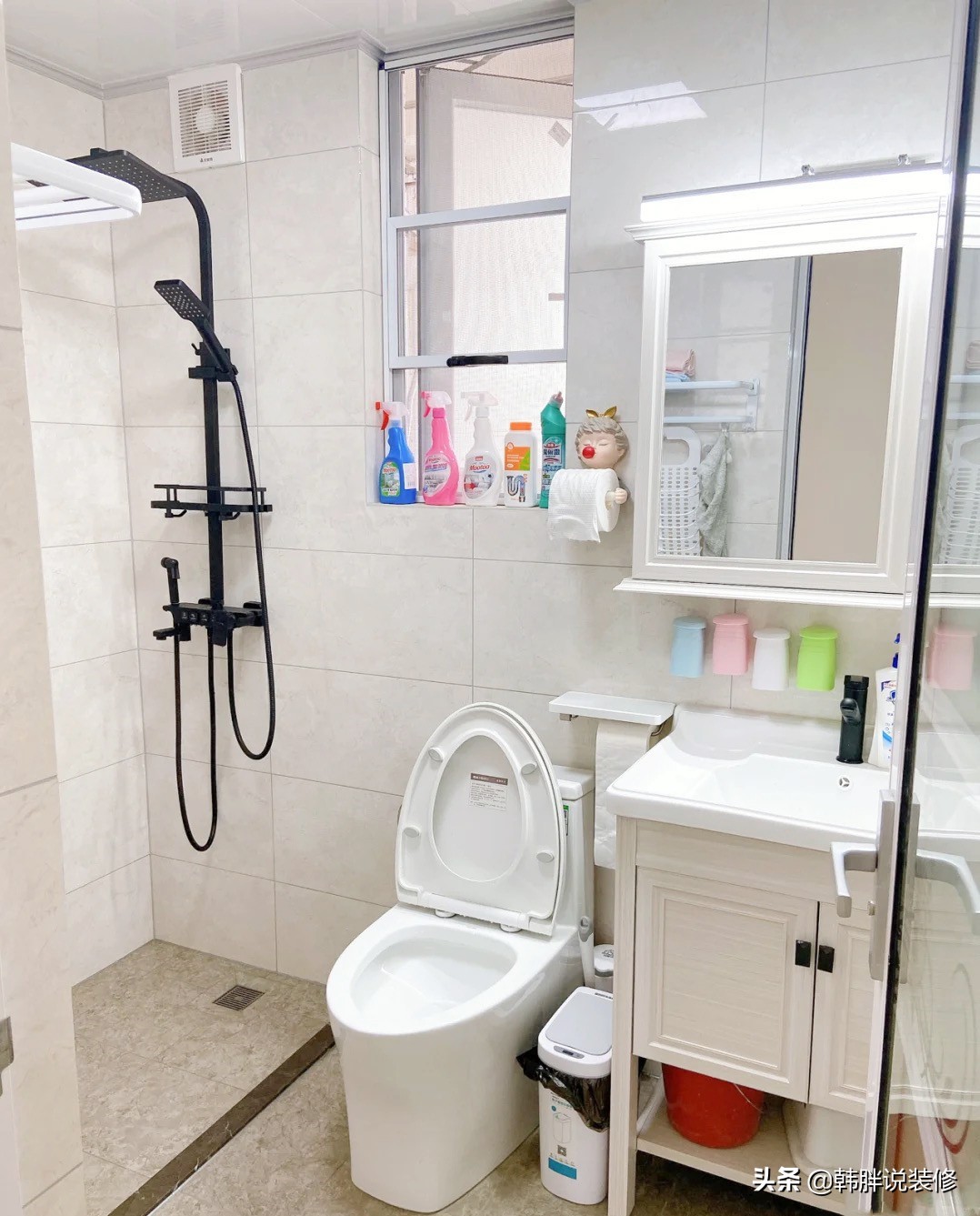 终于搬新家,客厅天花板刷什么乳胶漆好看