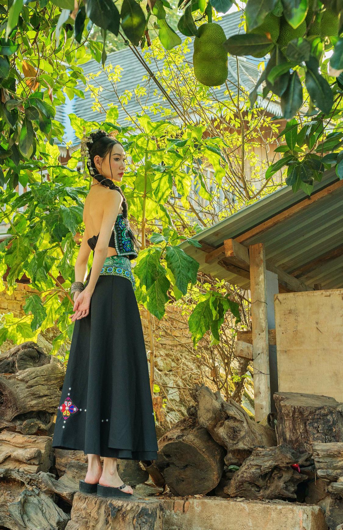 骂版纳是因为你没走出告庄玩版纳跟着小姐姐们走你才晓得味道