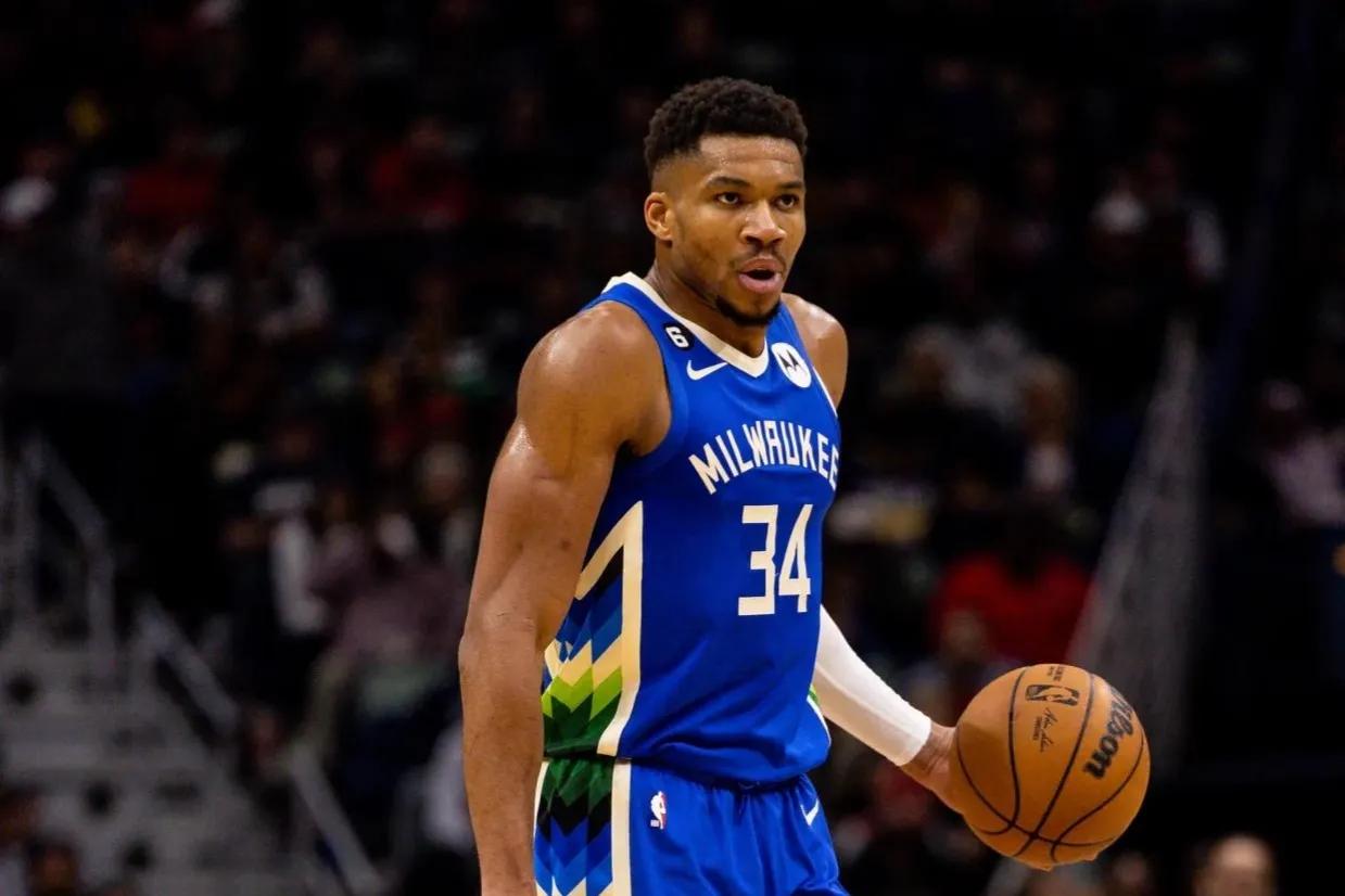 美媒晒历史75大球员哈登,美媒评价哈登场均36.1分