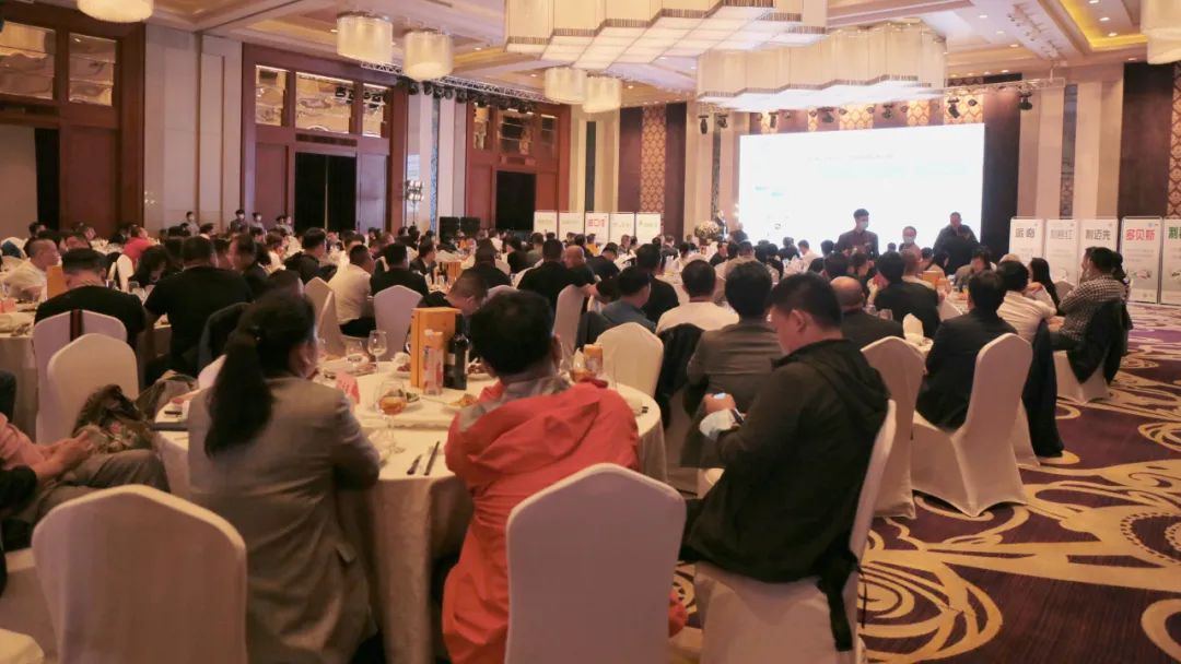 第86届青岛全国药交会-利君制药举办特色产品推介暨工商联谊会