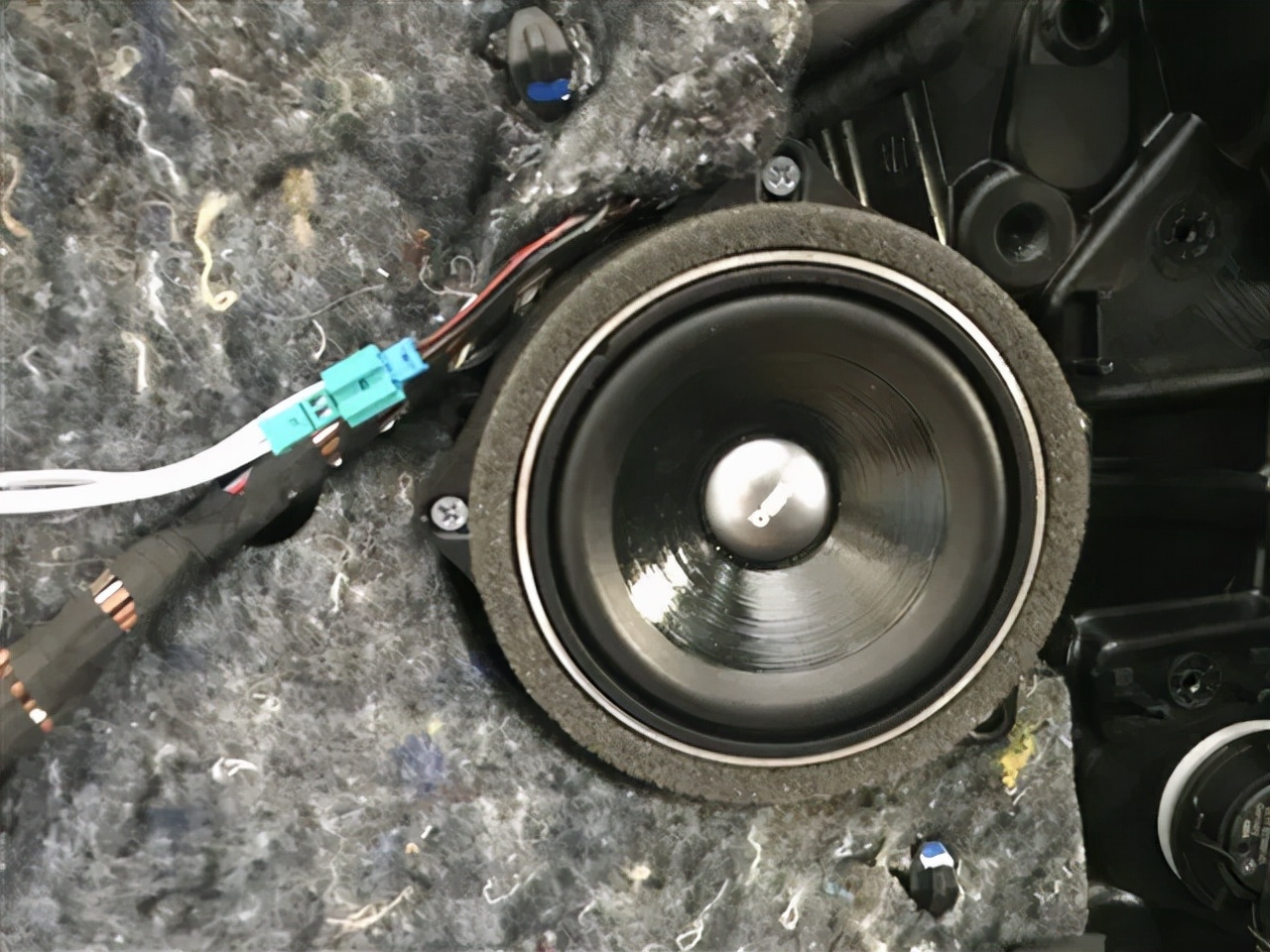 宝马525li音响改装,2022款宝马525li音响改装