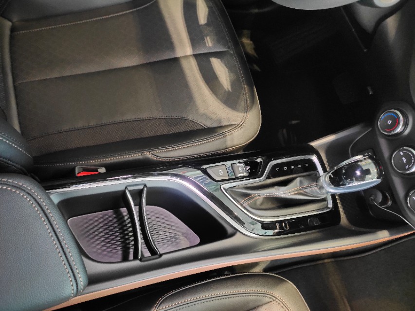 威朗pro发动机,别克威朗pro红色实图