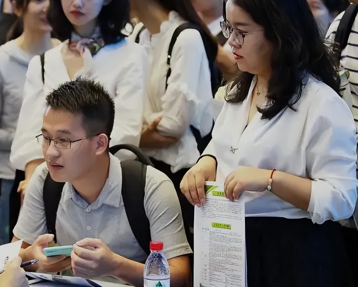 “停止对俄出售！”四大*草烟**公司宣告后，中国*草烟**：那我不客气咯