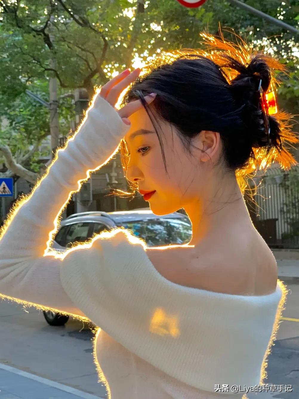 克莱因蓝和什么色搭配高级,35岁穿克莱因蓝好看吗