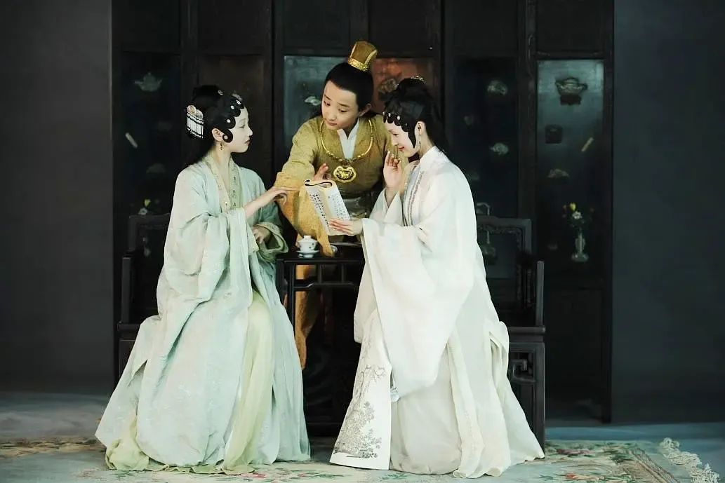 新红楼梦贾宝玉通灵,新红楼梦贾宝玉找林黛玉