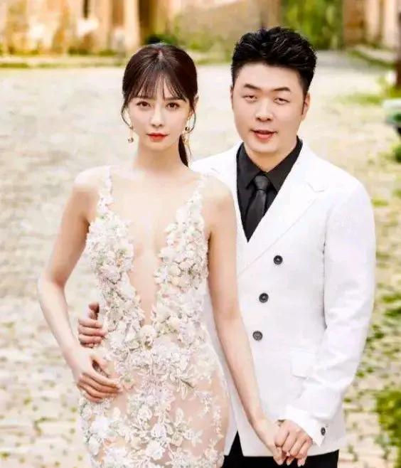 十对明星夫妻婚纱照,明星结婚婚纱照图片大全