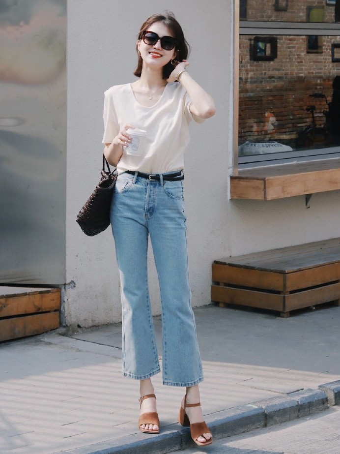 红色高跟鞋搭什么颜色的裤子好看,粗高跟鞋搭配什么样的衣服和裤子