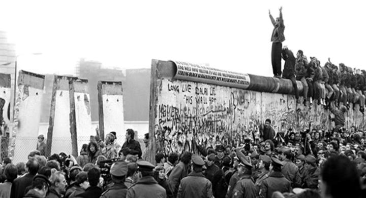 日本悬崖坠落,日本跌落神坛的原因