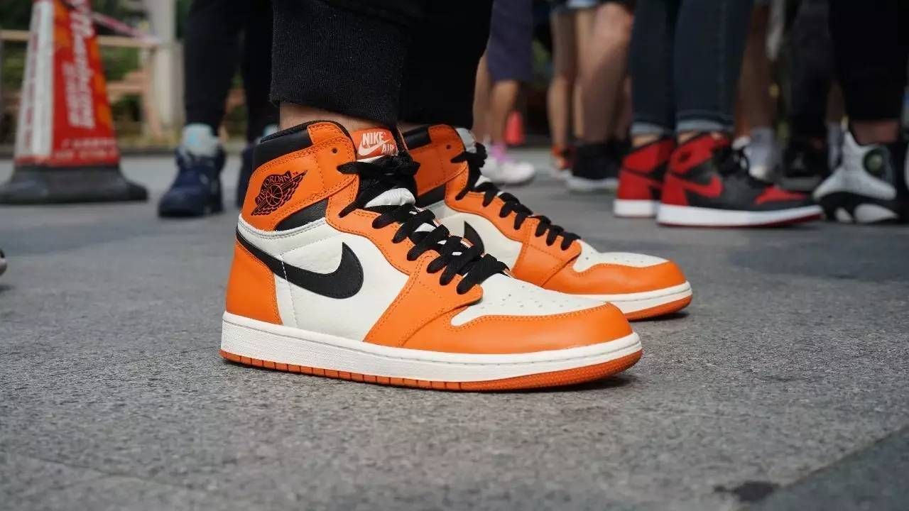 阿迪球鞋对比,正品国产耐克阿迪哪家好