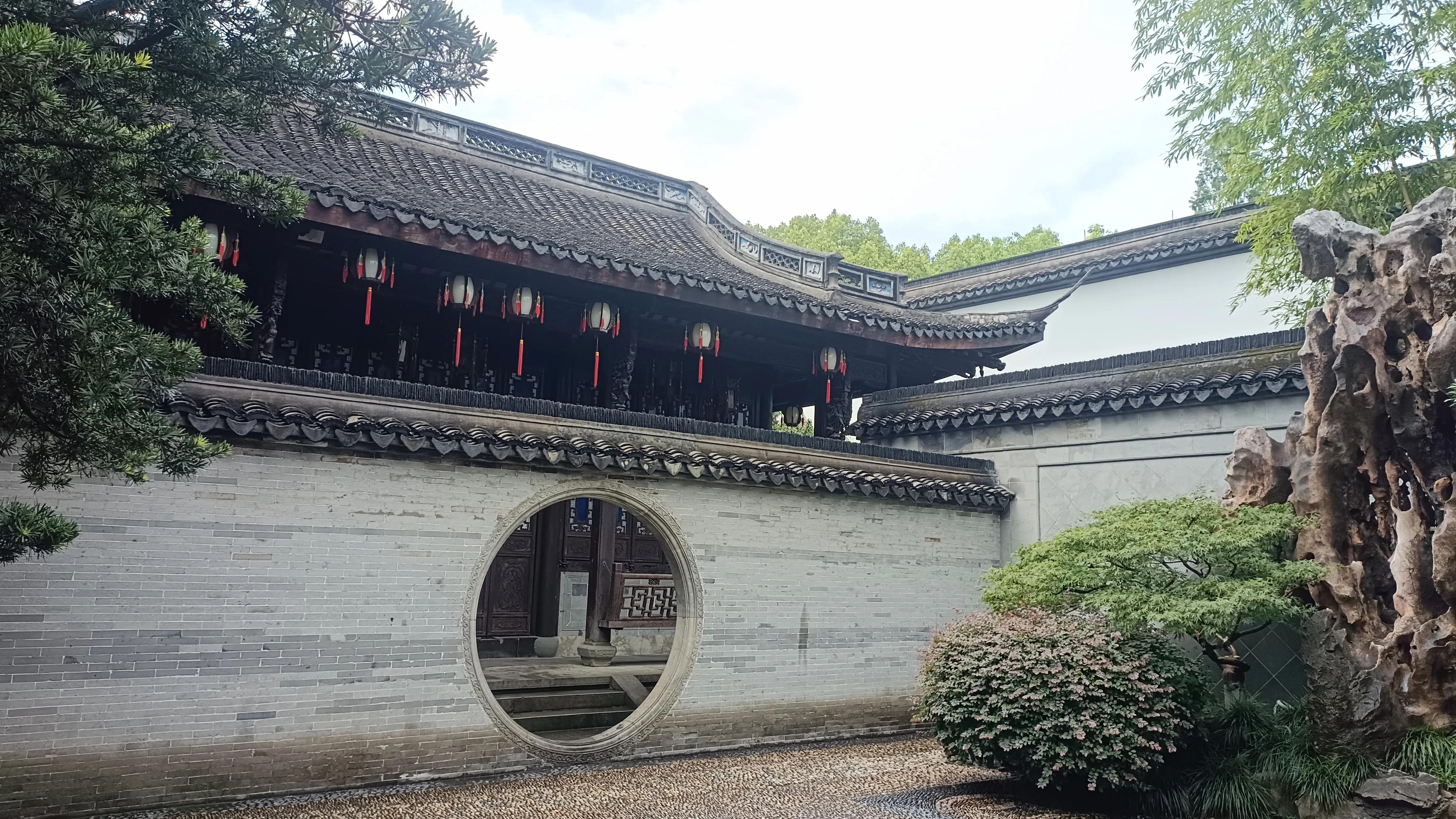 参观胡雪岩故居感想,带你走进红顶商人胡雪岩故居