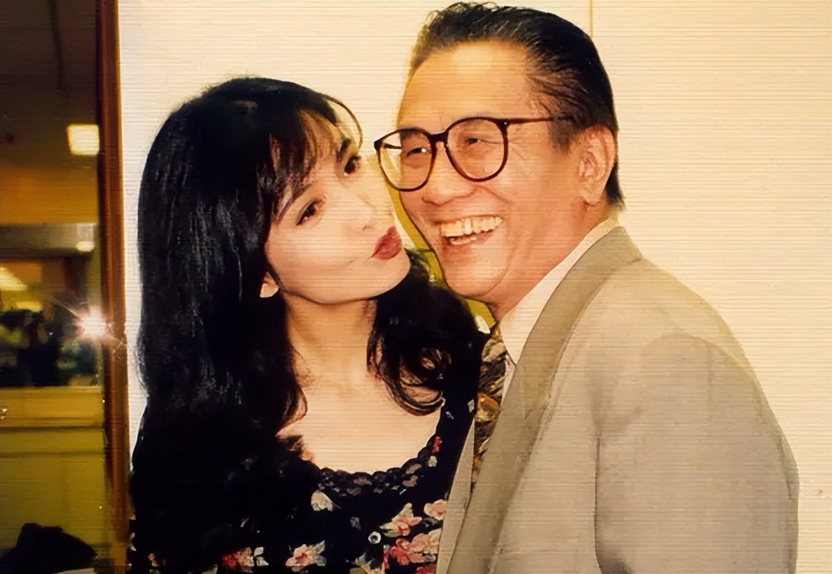 周慧敏被称第一代玉女掌门,玉女掌门周慧敏93年的歌