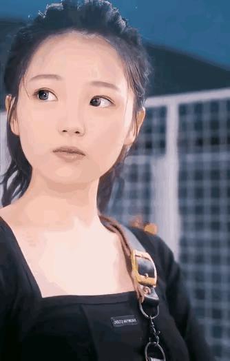 大美女的丘比特之箭已准备好射出，请你接箭