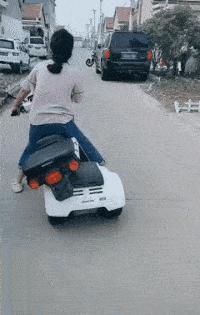 站着走路腰不舒服坐着没事,走路累了倒走能缓解吗